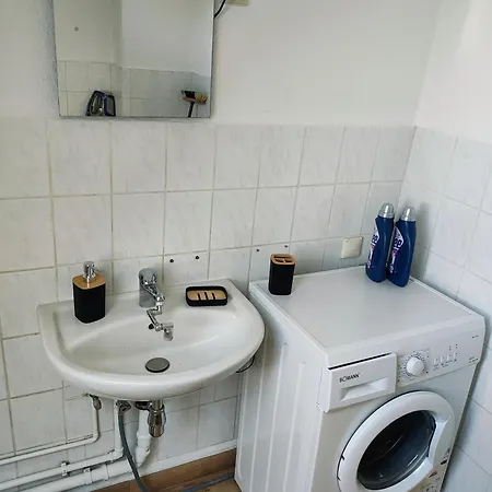 Dachgeschoss Im Ostblock Appartamento