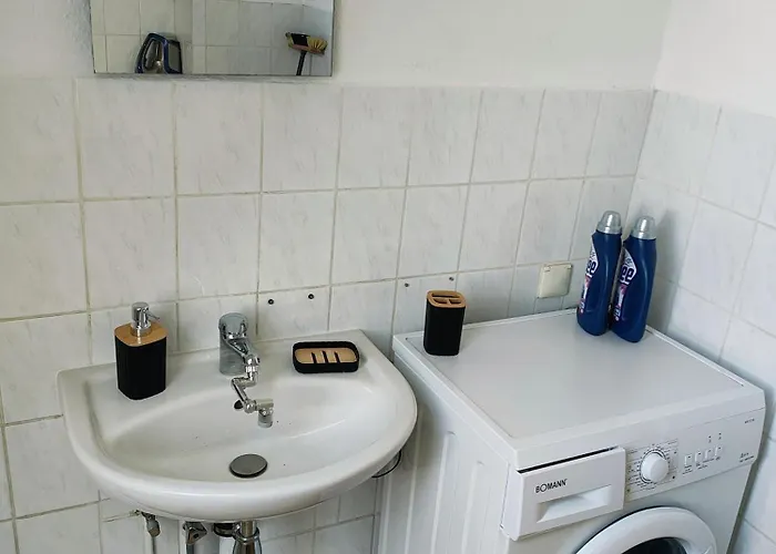 Dachgeschoss Im Ostblock Lägenhet